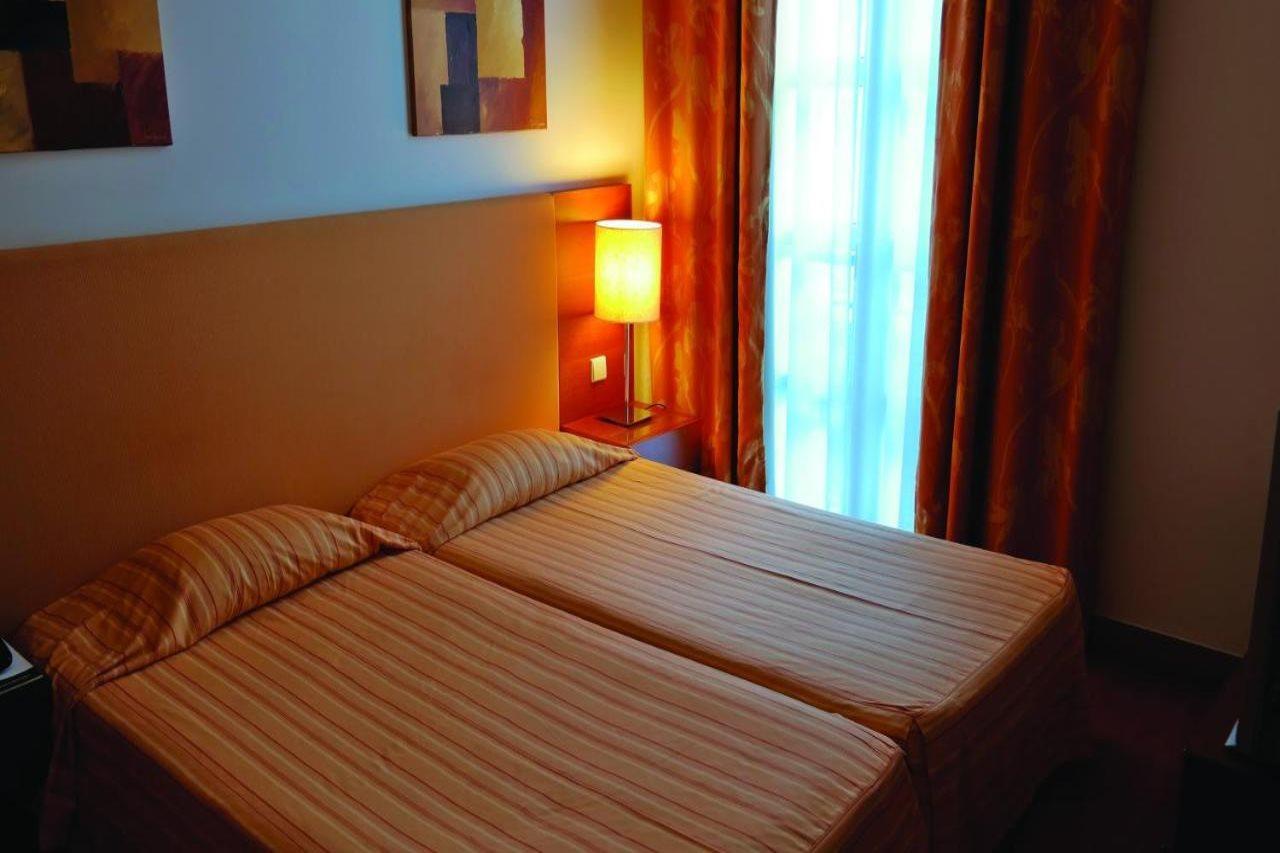 Hotel Apartamentos Geres Ribeiro ภายนอก รูปภาพ