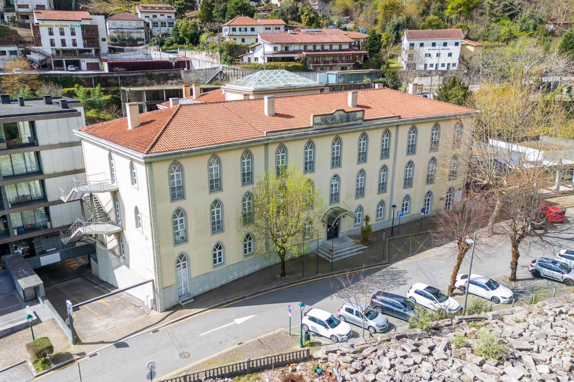 Hotel Apartamentos Geres Ribeiro ภายนอก รูปภาพ