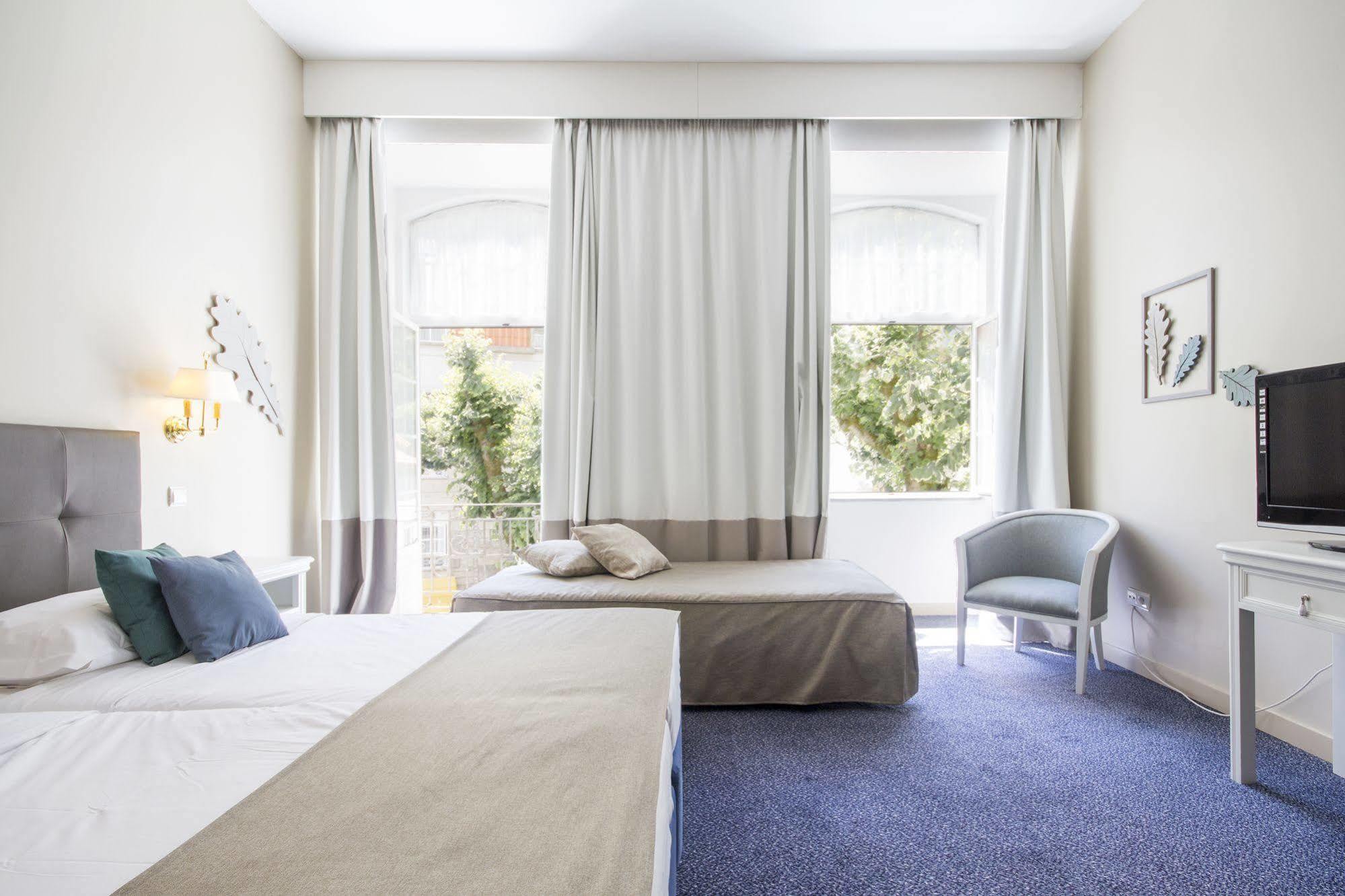Hotel Apartamentos Geres Ribeiro ภายนอก รูปภาพ